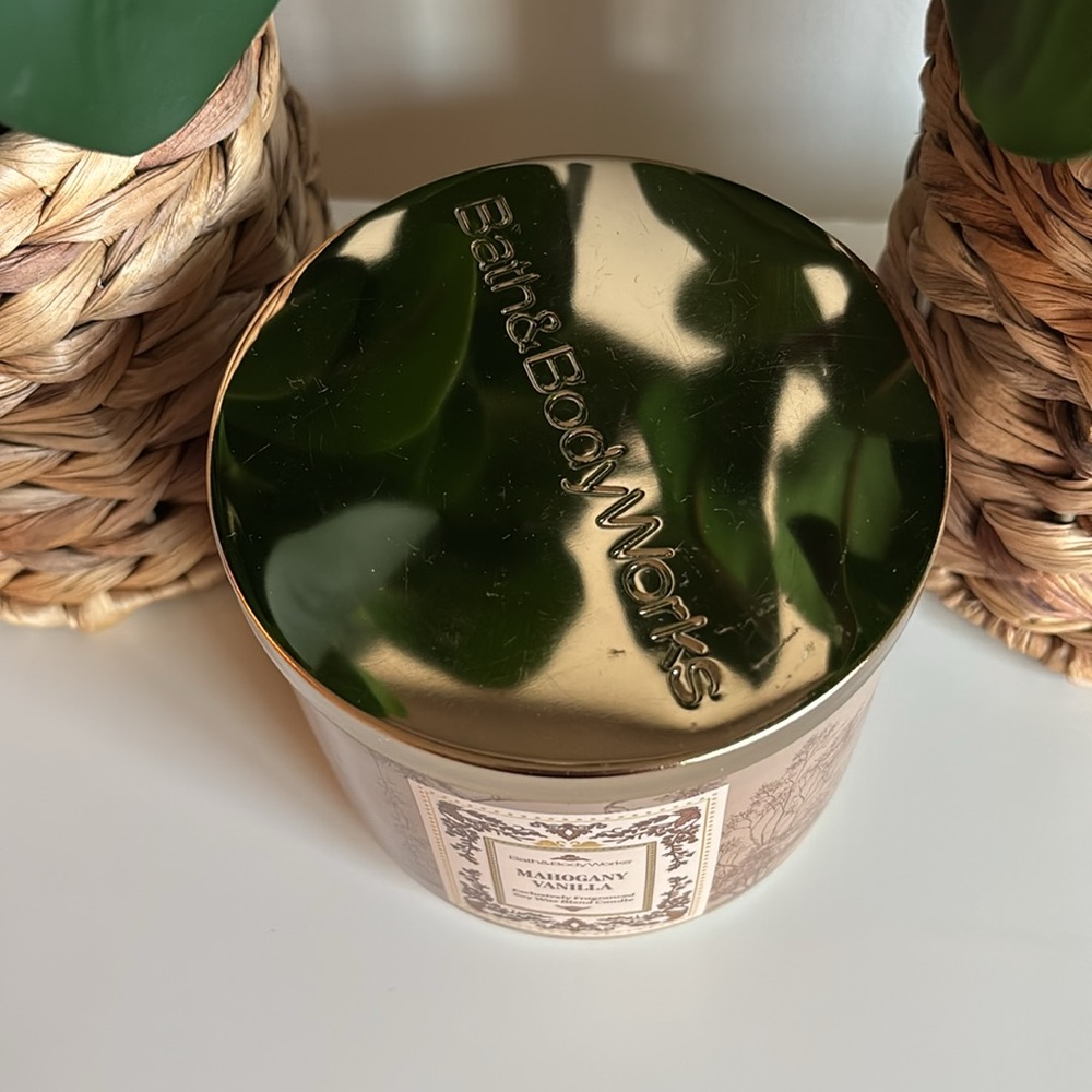 Mahogany Vanilla 3-Wick Bath & Body Works Candle - Picture 2 of 4